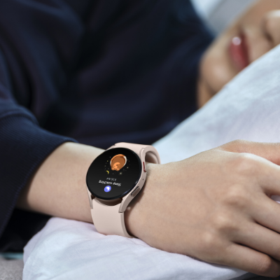 hands-on_galaxy_watch5_pinkgold